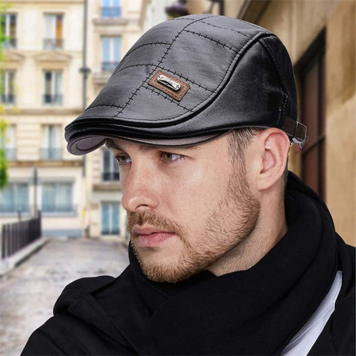 EasyCap - Men's Leather Hat (1 + 1 FREE)