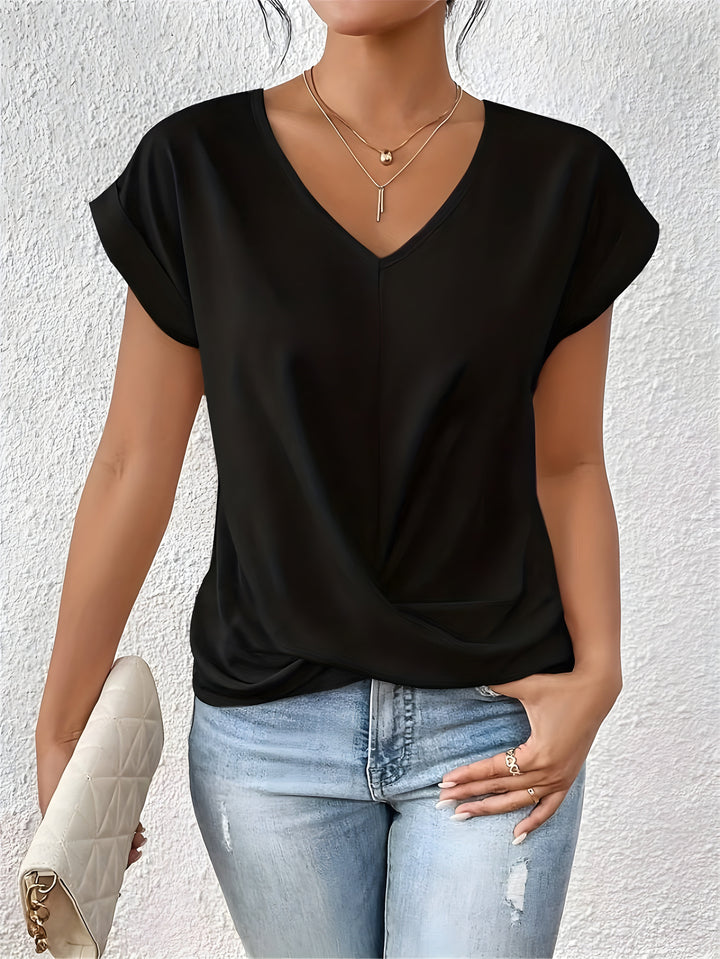 Silvia - Casual T-shirt with V-neck