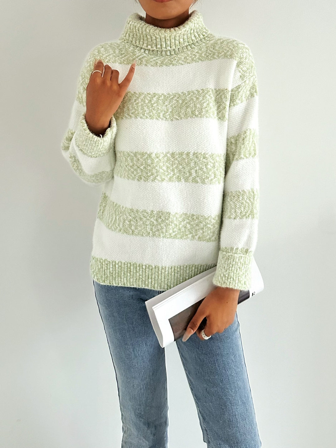 Julia - Turtle Neck Sweater