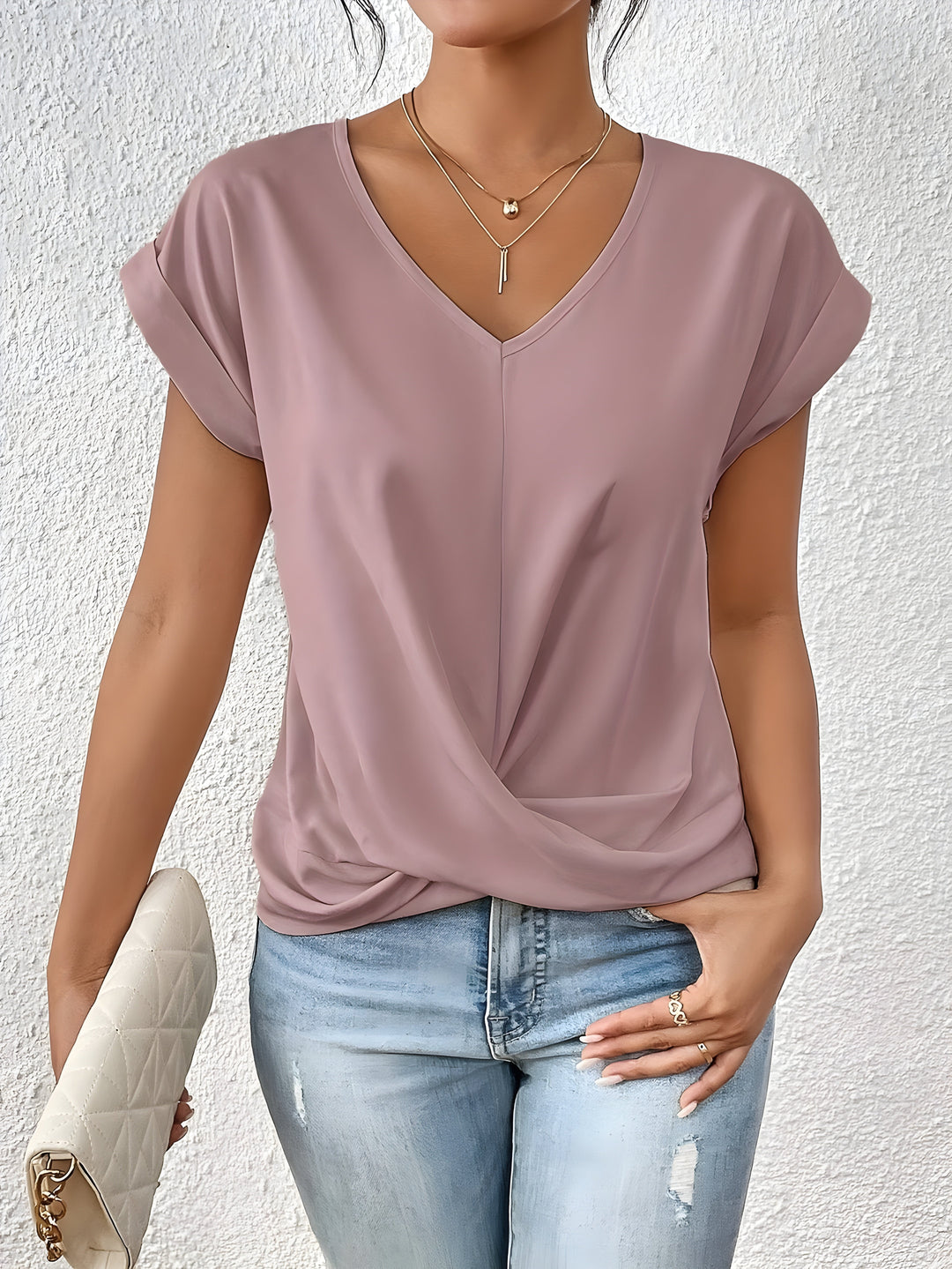 Silvia - Casual T-shirt with V-neck