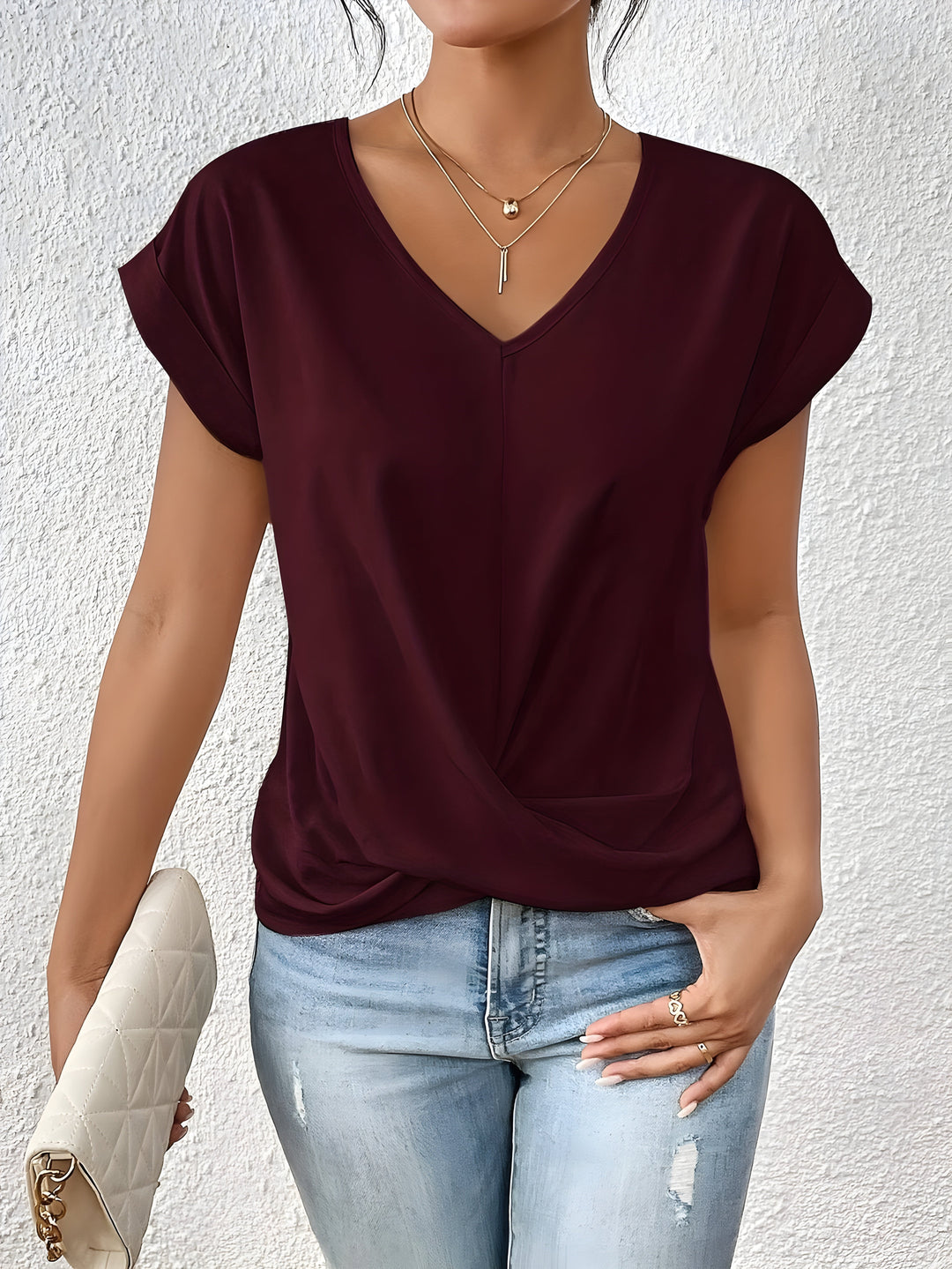 Silvia - Casual T-shirt with V-neck