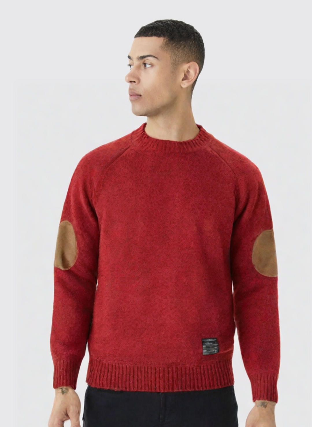 Ben – Elegant knitted sweater with leather details