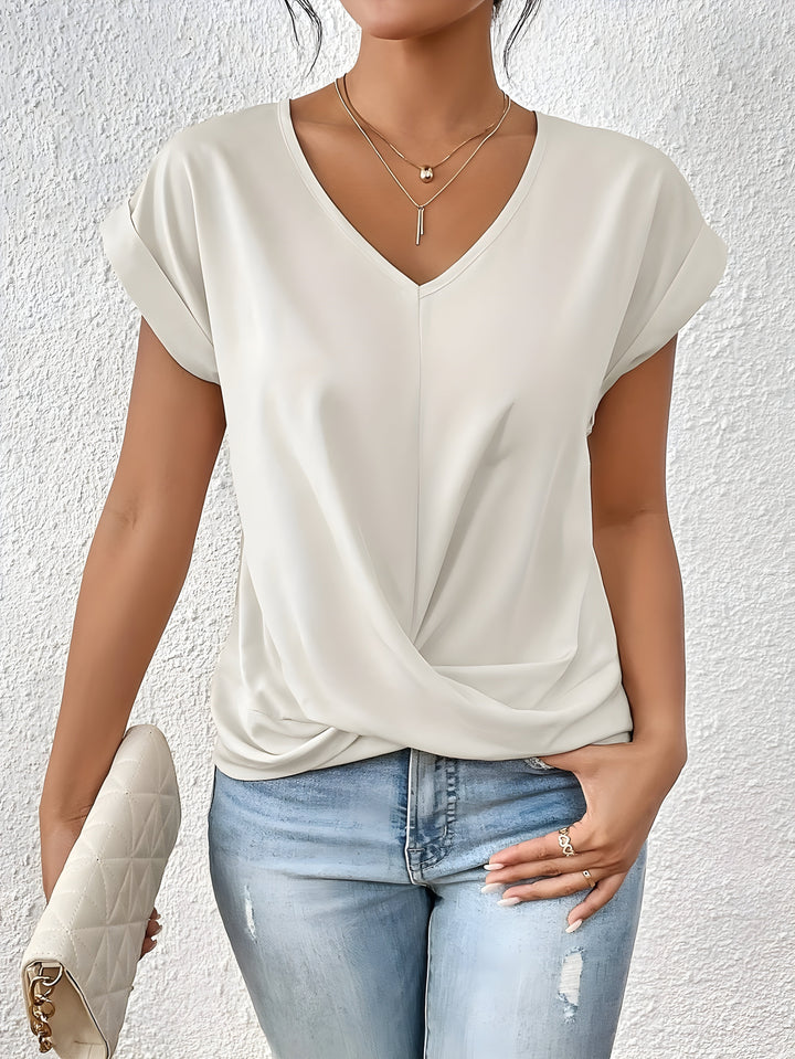 Silvia - Casual T-shirt with V-neck