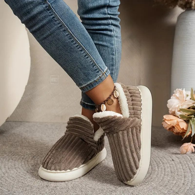 Lula - Cozy Unisex Slippers