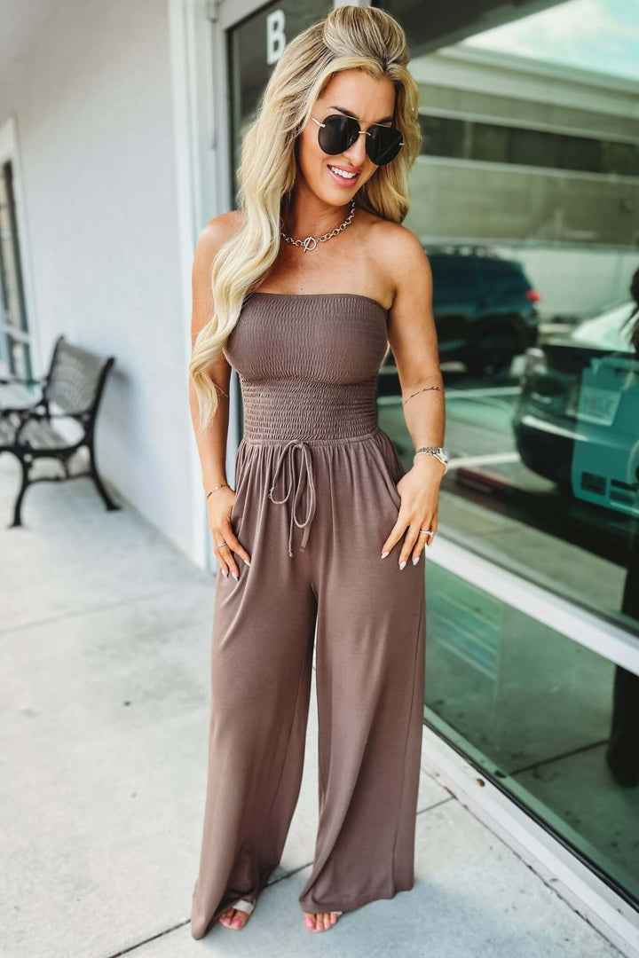 Jasmin – Trendy Off-Shoulder Jumpsuit