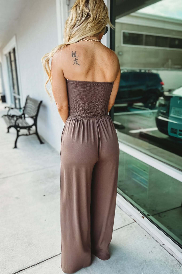 Jasmin – Trendy Off-Shoulder Jumpsuit